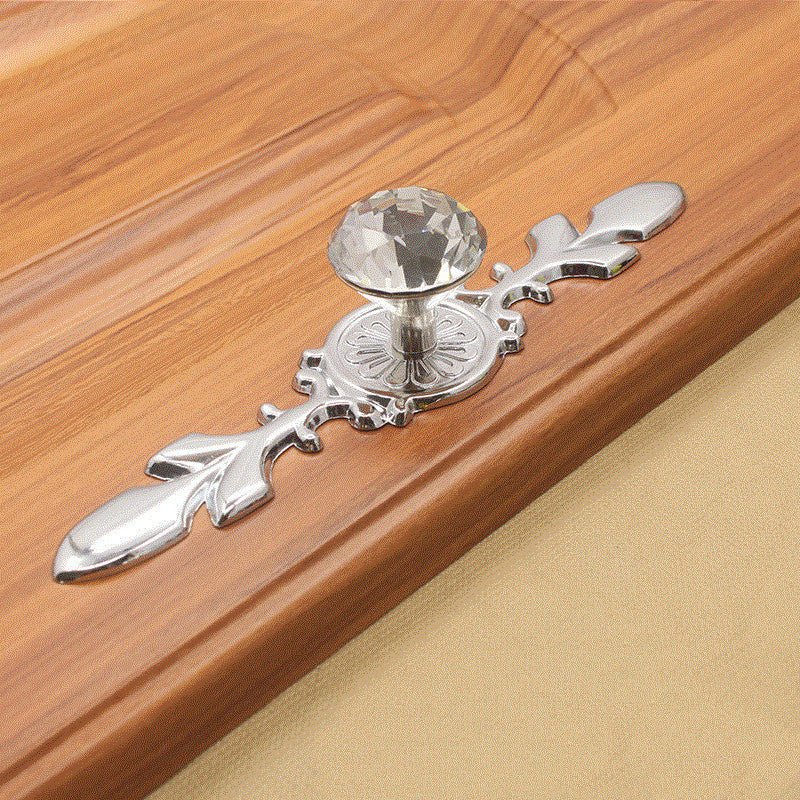 Cabinet door handle - Vendlett
