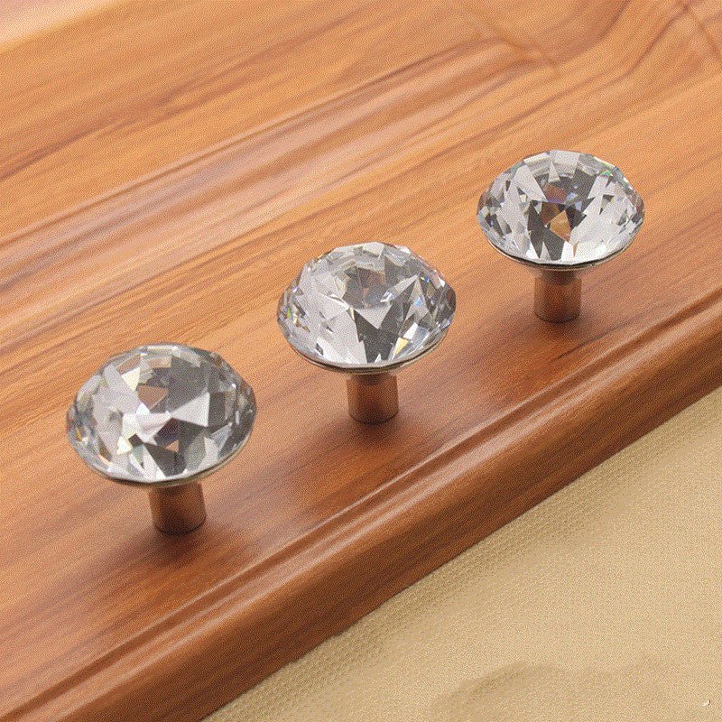 Cabinet door handle - Vendlett